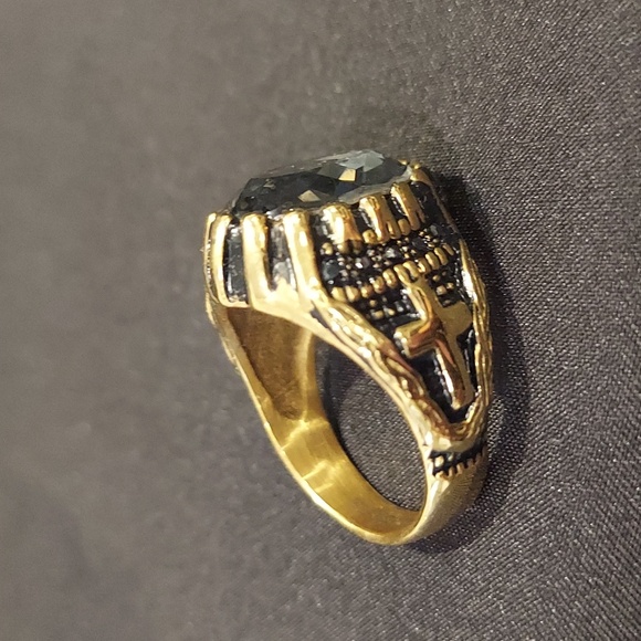 Gold Aquamarine Ring with Ornate Design - Picture 7 of 9